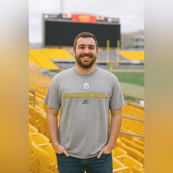 Pittsburgh Steelers Reebok “It’s Not Just Football..." Men M Early 2000s Vintage - Picture 2 of 4